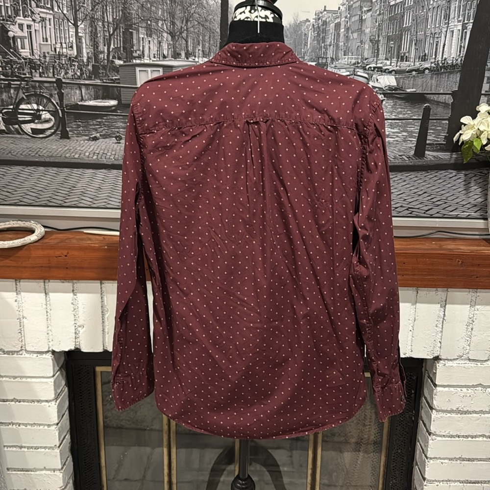 American Eagle Burgundy Medium Button Down Shirt Classic Collar Long Sleeve - Picture 4 of 4